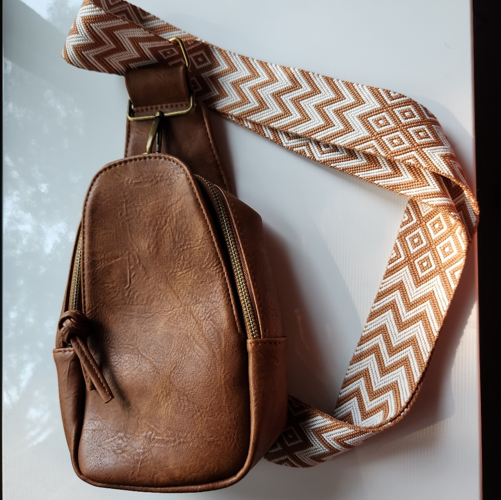 The Classy Cloth Crossbody